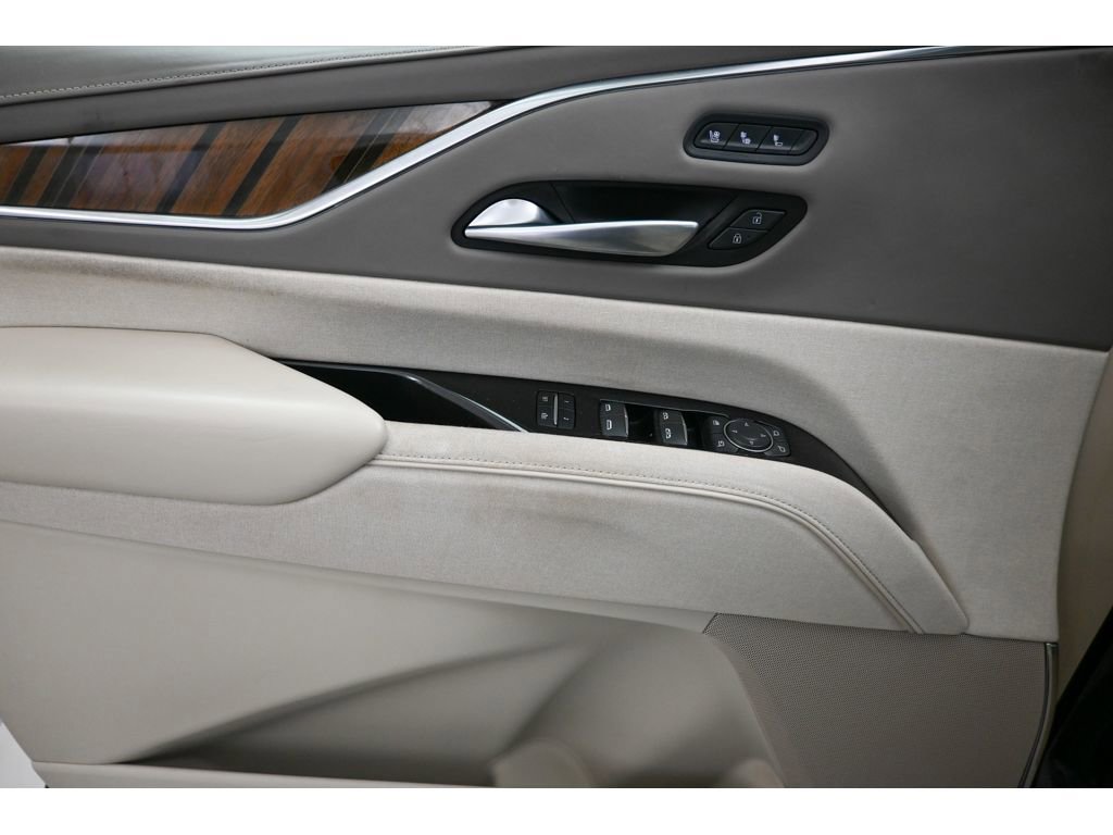 Used 2023 Cadillac Escalade Premium Luxury Platinum image 36