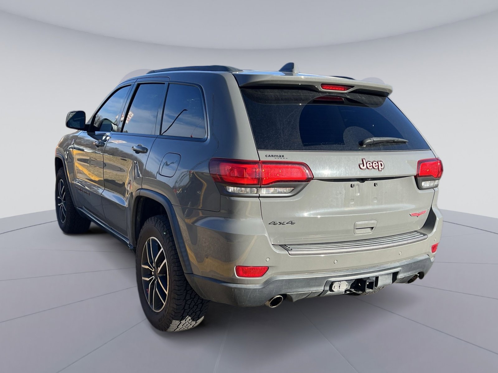 Used 2019 Jeep Grand Cherokee Trailhawk w/ Trailhawk Luxury Group image 4