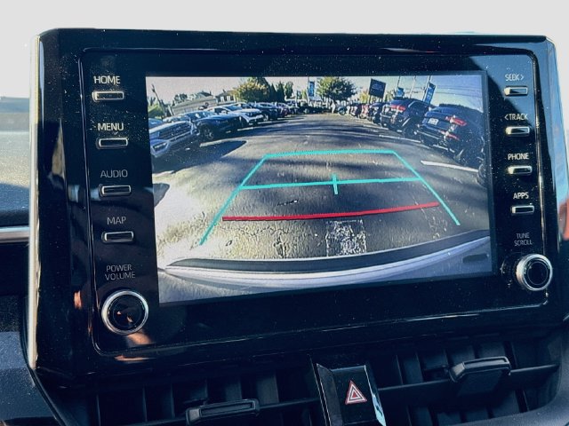 Used 2020 Toyota Corolla LE FWD image 19