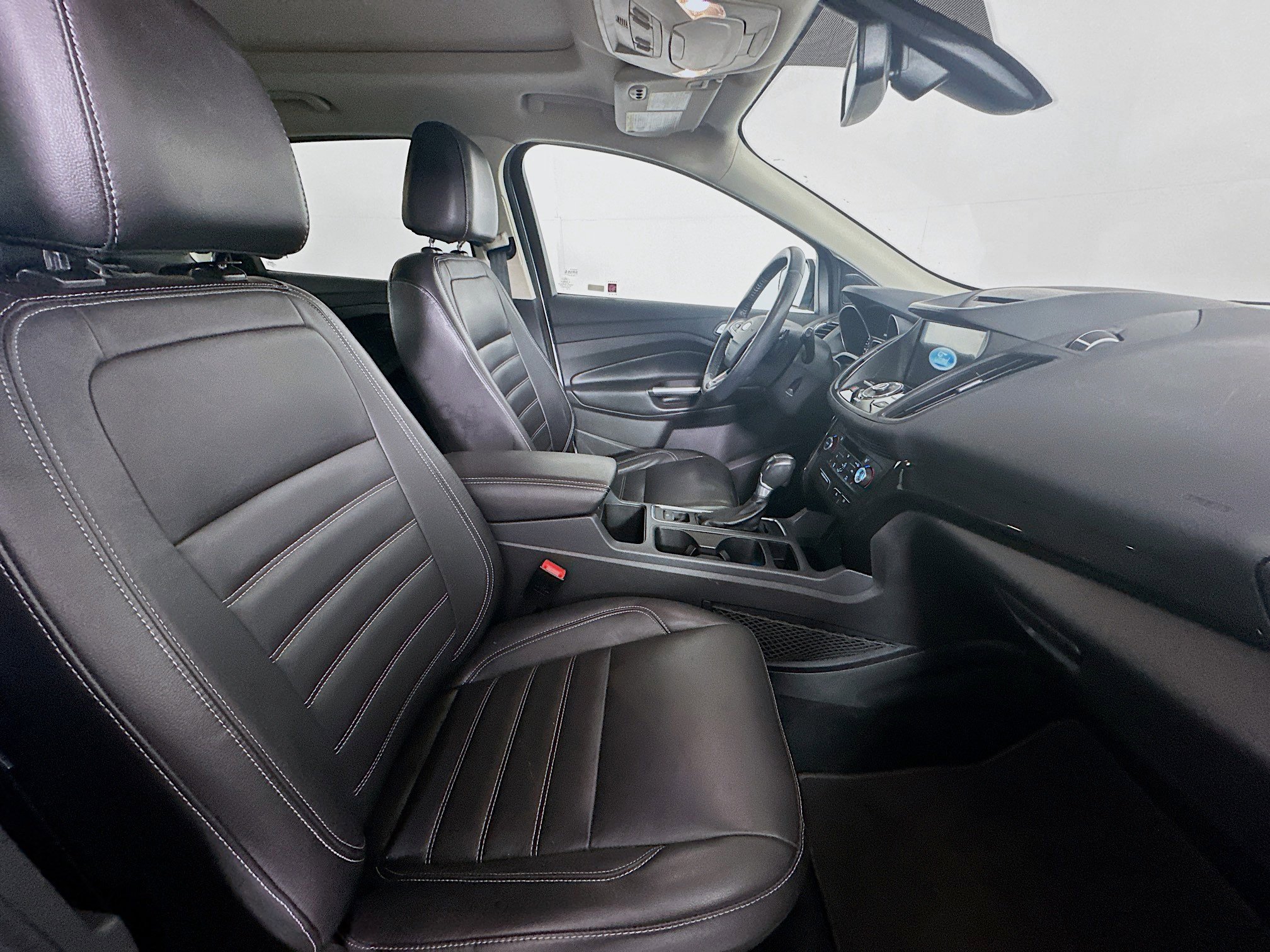 Used 2017 Ford Escape Titanium FWD image 32