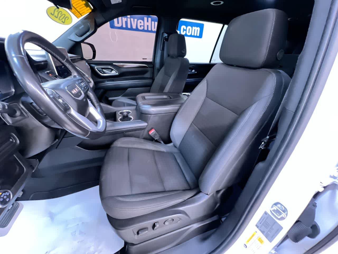 Used 2022 GMC Yukon SLE w/ Gmc Pro Safety Plus Package RWD image 14