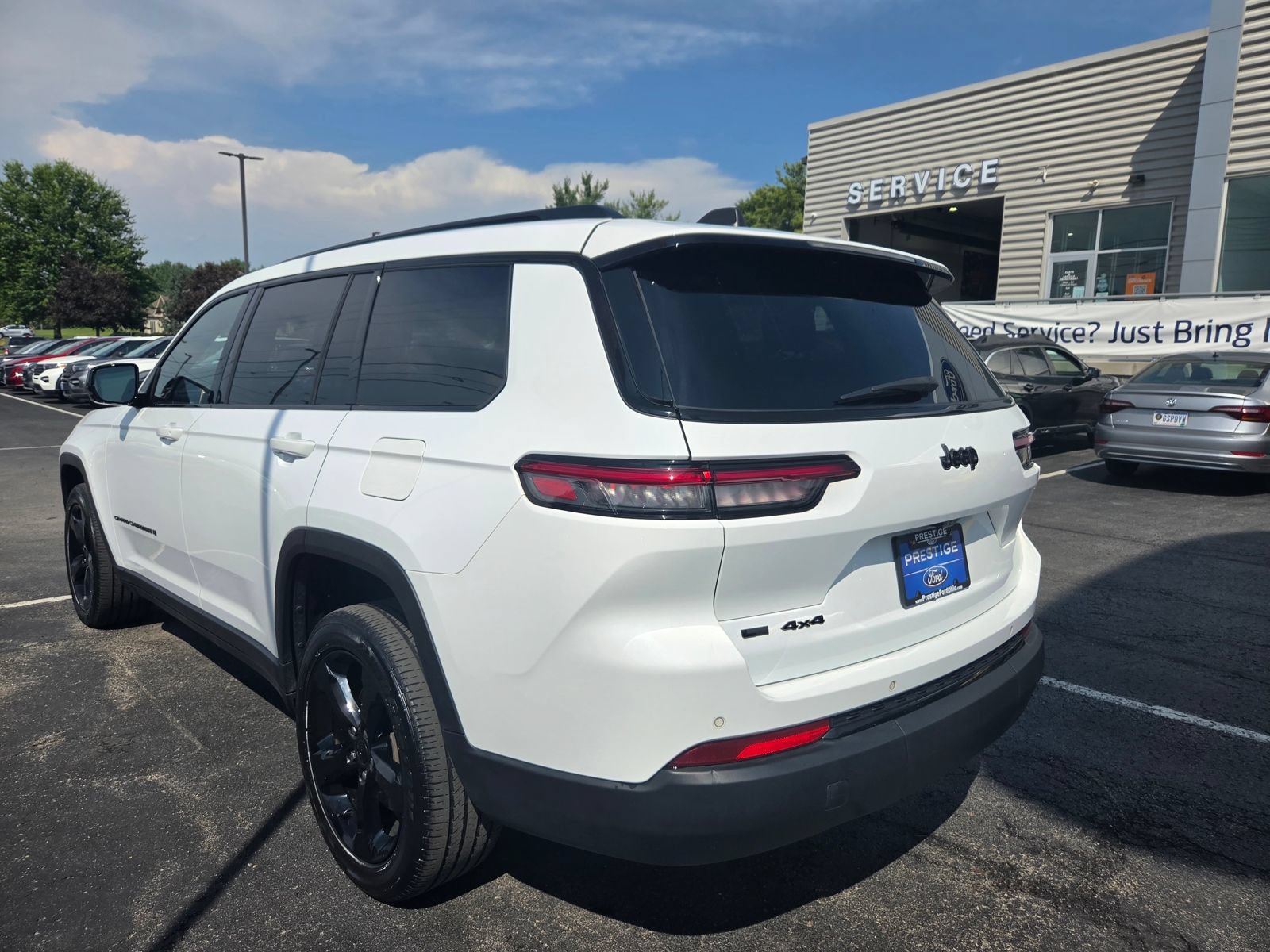 Used 2021 Jeep Grand Cherokee L Laredo AWD/4WD image 7