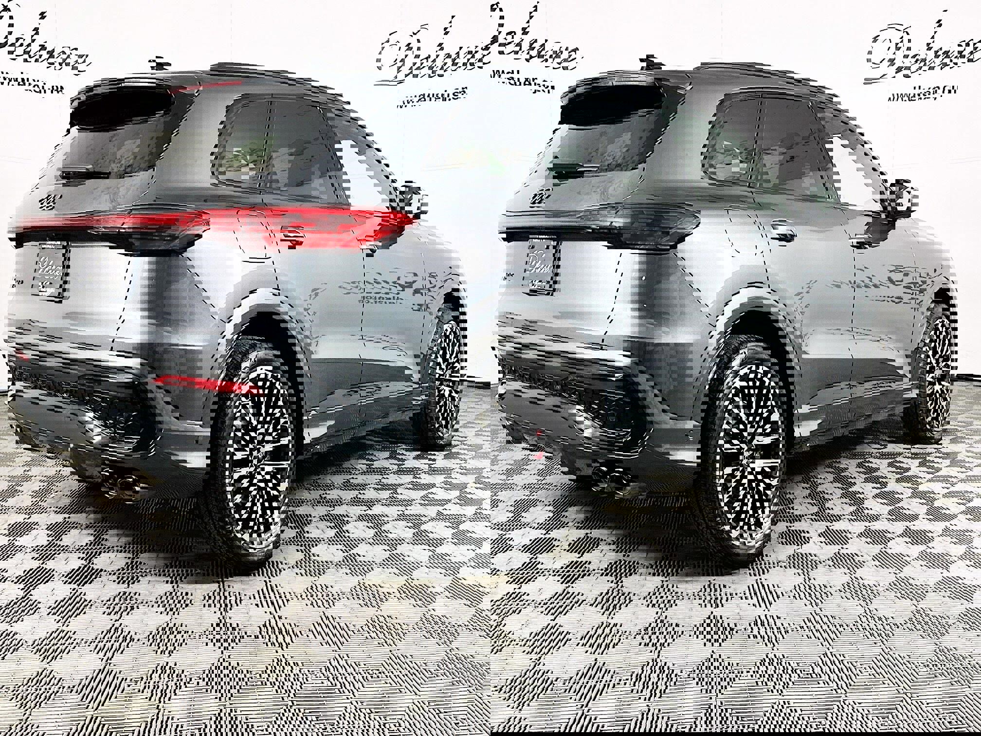 Used 2025 Audi SQ5 Premium Plus w/ Premium Plus Package image 6