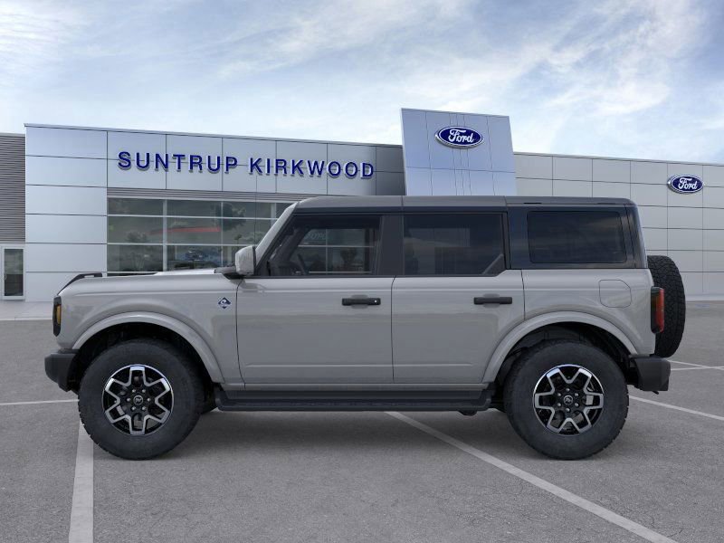 New 2026 Ford Bronco Outer Banks image 3