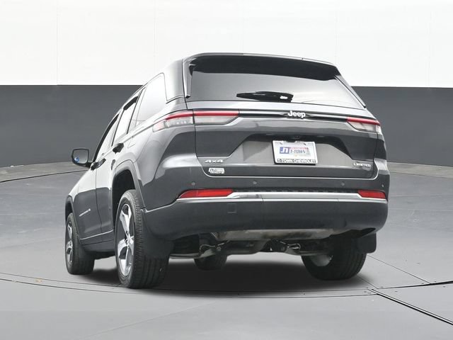 Used 2024 Jeep Grand Cherokee Limited AWD/4WD image 49