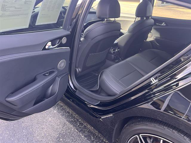 Used 2023 Kia Stinger GT-Line w/ Sun & Sound Package image 18