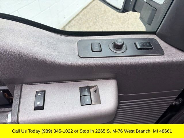 Used 2012 Ford F350 Lariat w/ Chrome Pkg image 25
