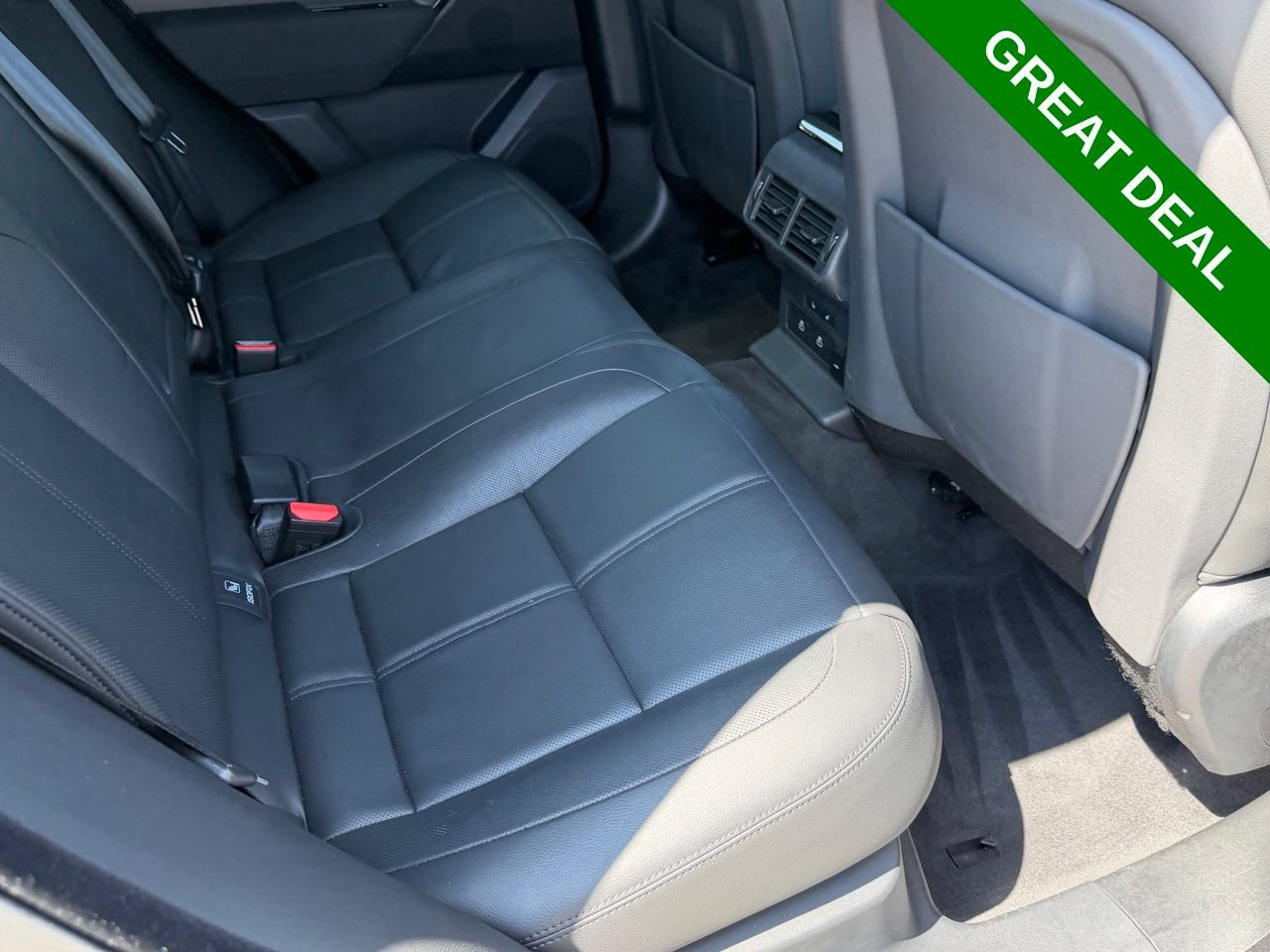 Used 2025 Land Rover Range Rover Velar Dynamic SE AWD/4WD image 38