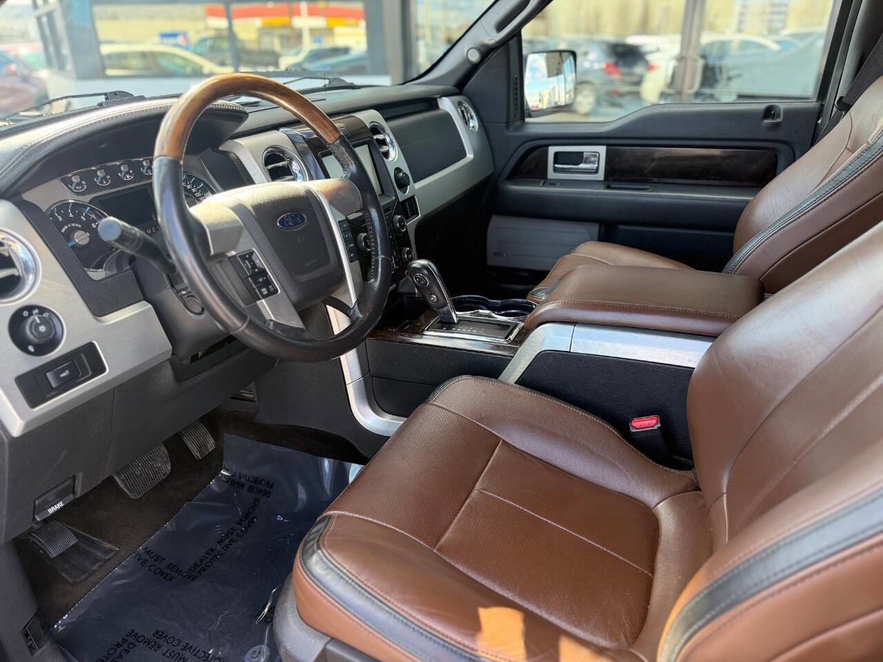 Used 2014 Ford F150 Platinum w/ Max Trailer Tow Package image 9