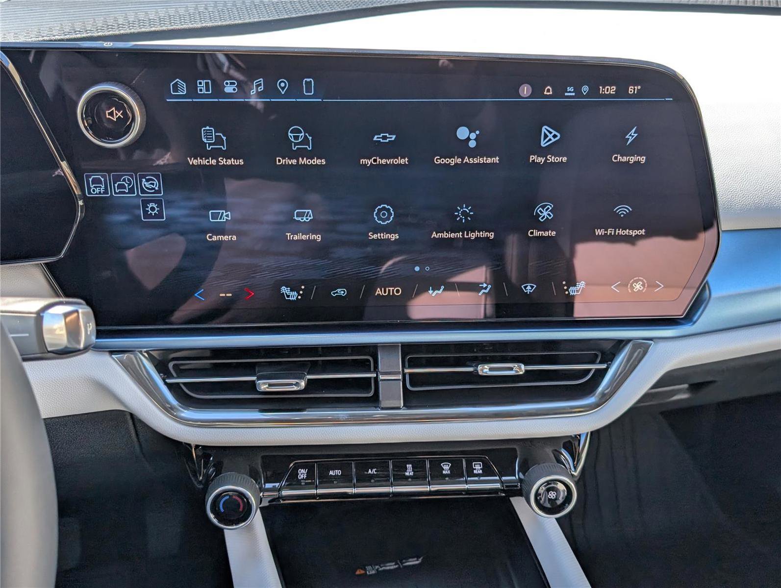 New 2026 Chevrolet Equinox EV LT w/ LPO, All-Weather Mat Package image 25