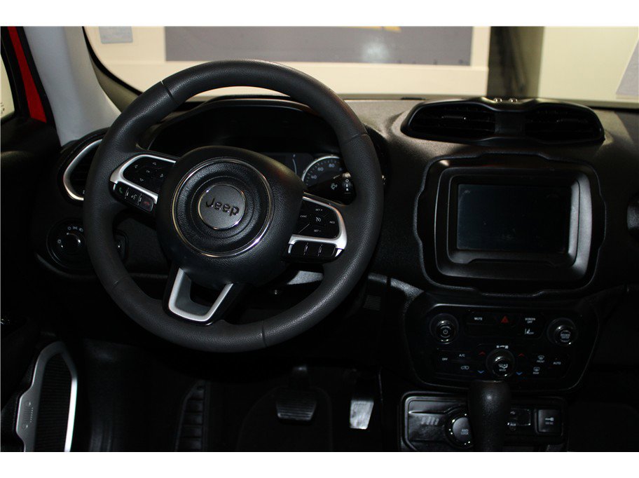 Used 2021 Jeep Renegade Sport image 16