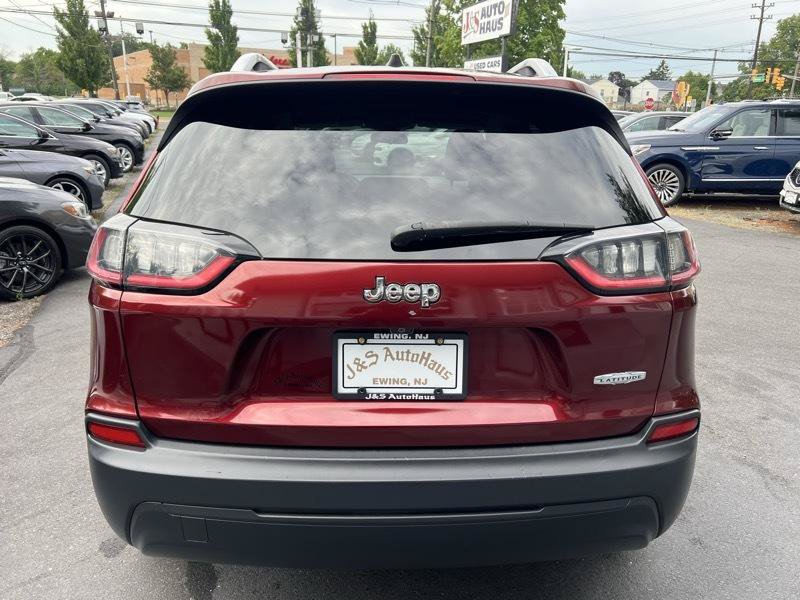 Used 2019 Jeep Cherokee Latitude Plus FWD image 5