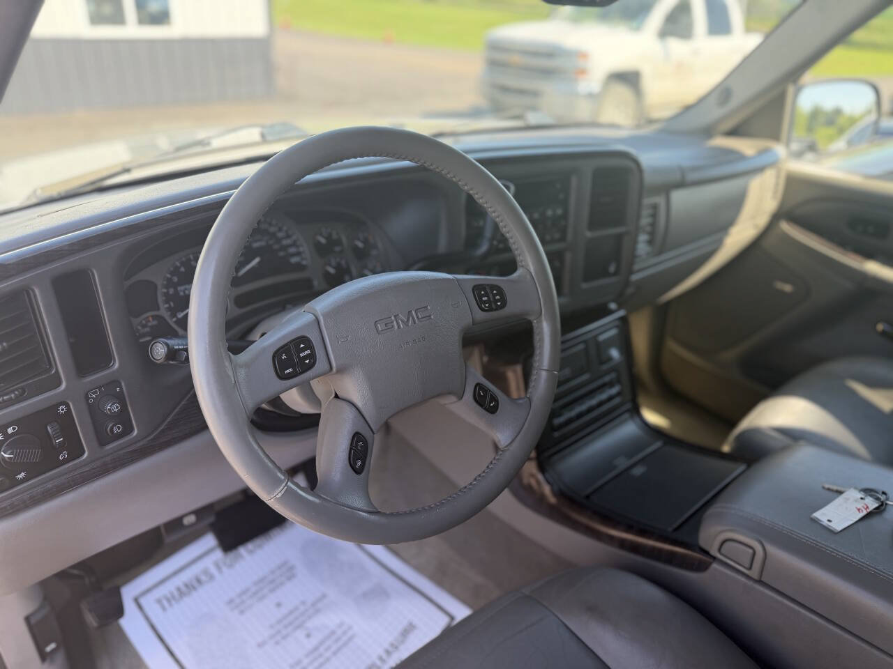 Used 2005 GMC Yukon Denali AWD/4WD image 25