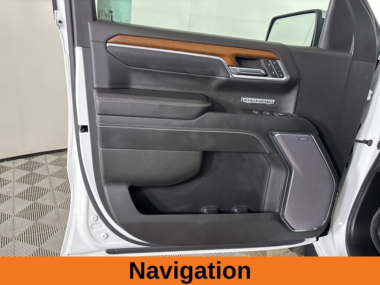 Used 2023 GMC Sierra 1500 Denali w/ Denali Reserve Package image 8