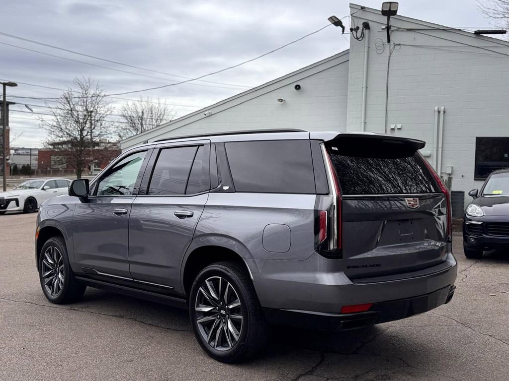 Used 2022 Cadillac Escalade Sport Platinum image 4