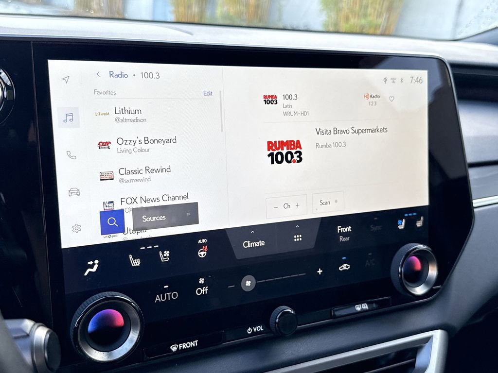 Used 2025 Lexus RX 350 Premium Plus w/ Accessory Package (Z1) image 23