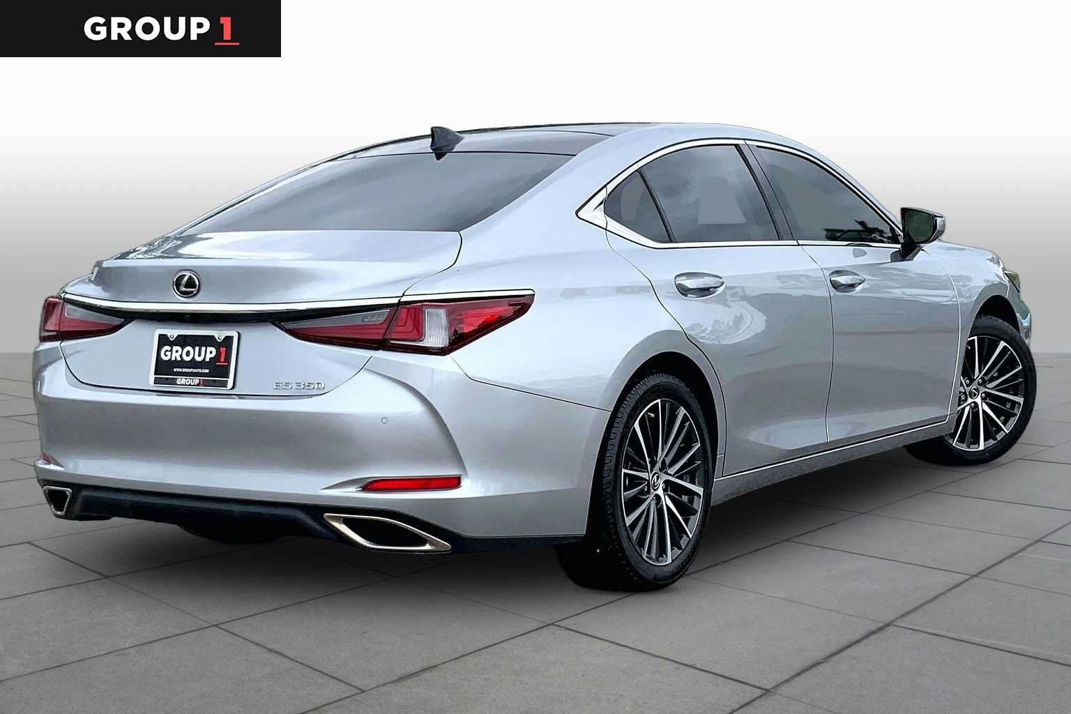 Used 2024 Lexus ES 350 w/ Premium Package FWD image 13