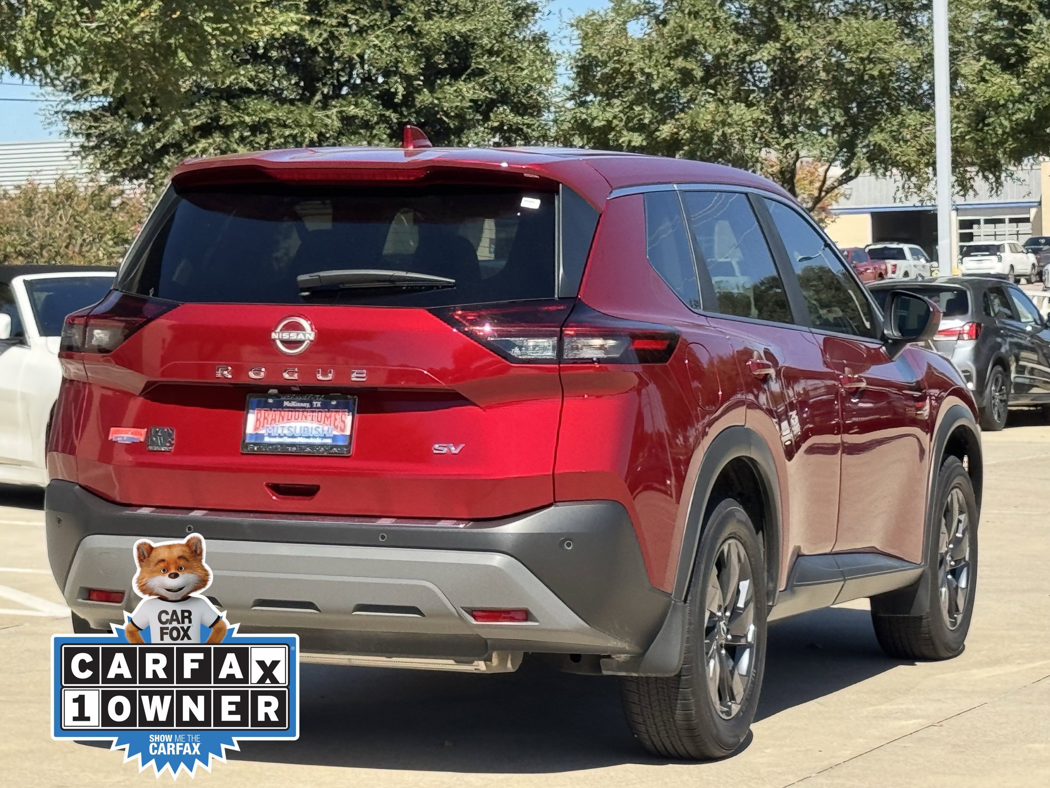 Used 2023 Nissan Rogue SV FWD image 4