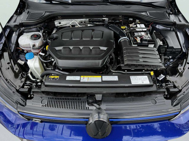 Used 2022 Volkswagen Golf R image 63