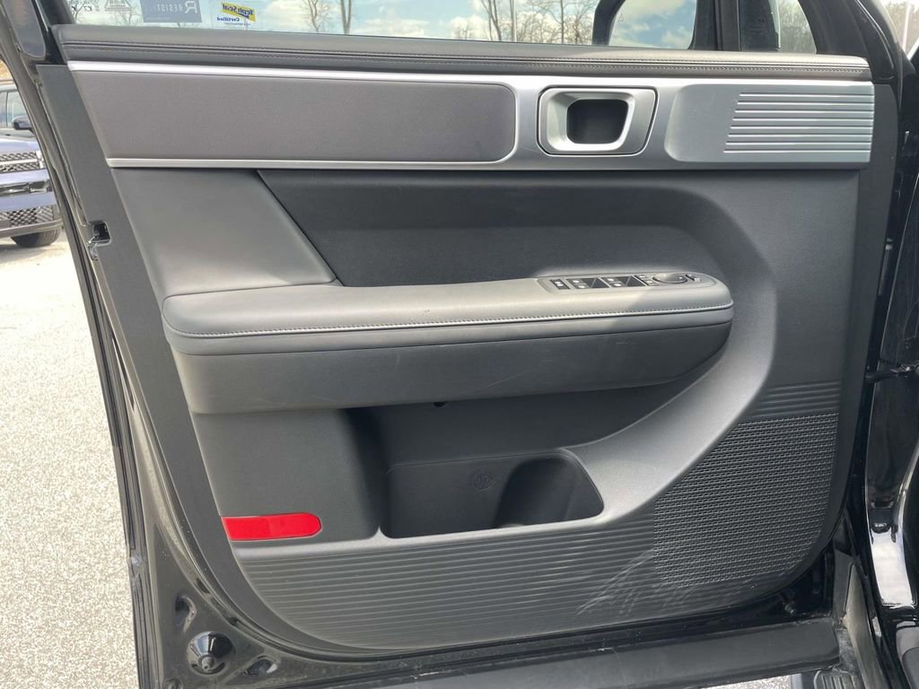 Certified 2025 Hyundai Santa Fe SEL image 6