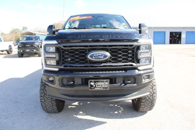 Used 2023 Ford F350 Lariat w/ Sport Appearance Package image 2