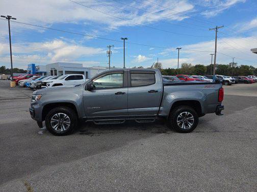 Used 2022 Chevrolet Colorado Z71 w/ Trail Boss Package AWD/4WD image 10