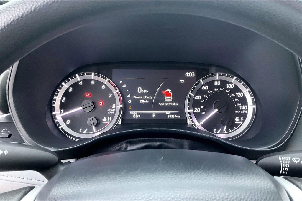 Used 2023 Toyota Highlander L image 13