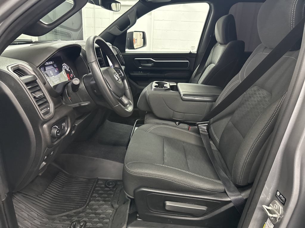Used 2025 RAM 1500 Classic Warlock AWD/4WD image 19