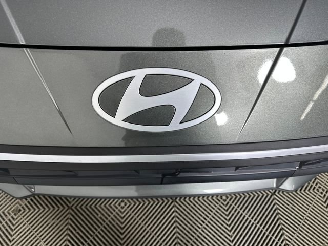 Certified 2025 Hyundai Elantra SEL image 40