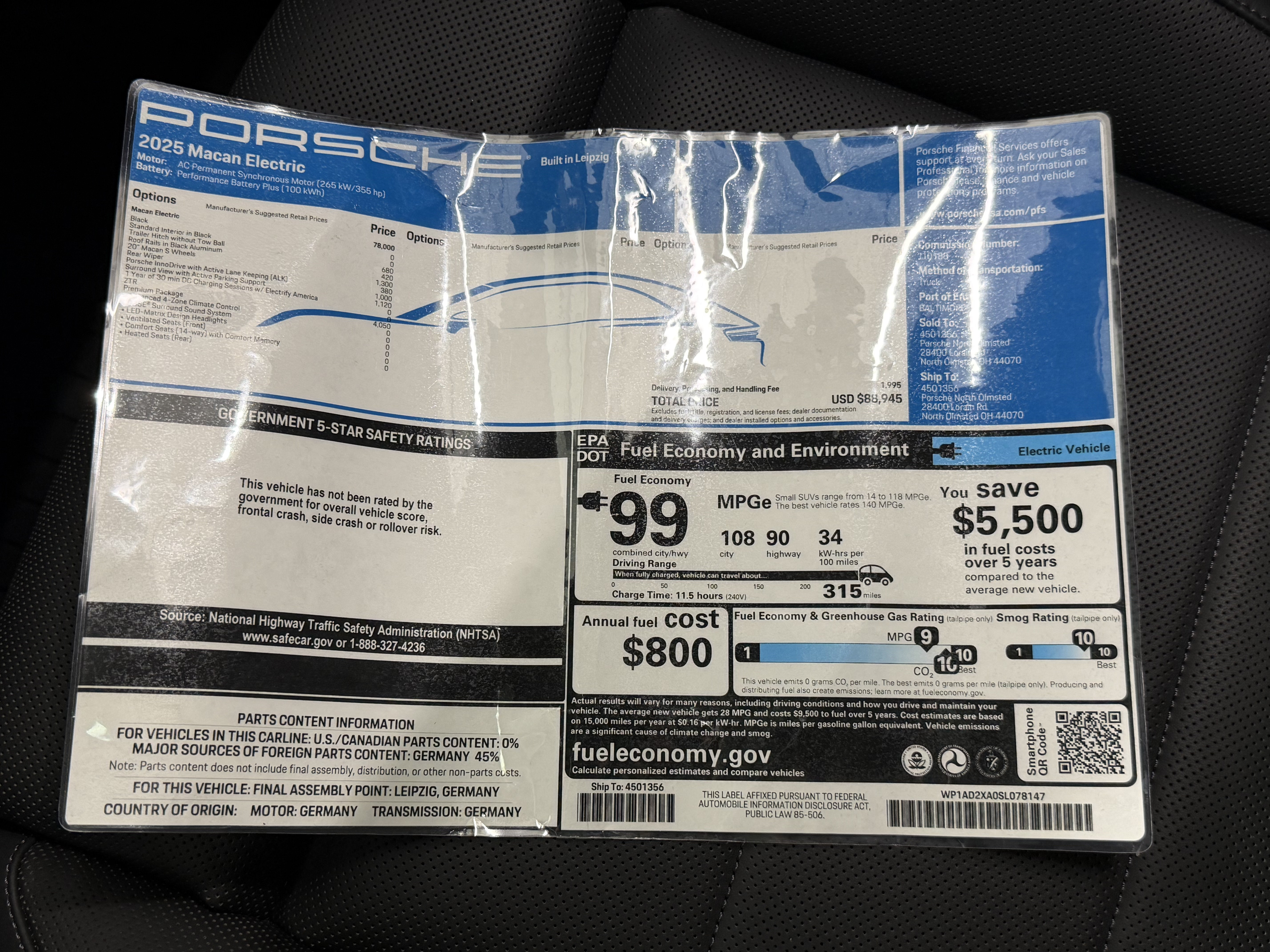 Certified 2025 Porsche Macan Electric RWD image 52