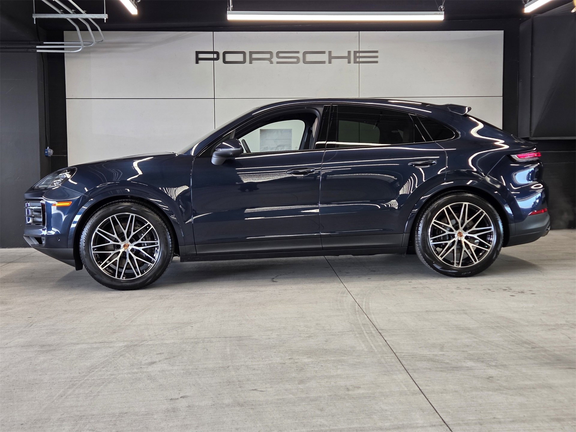 New 2026 Porsche Cayenne Coupe image 2