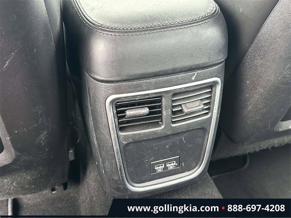 Used 2021 Chrysler 300 Touring L image 11