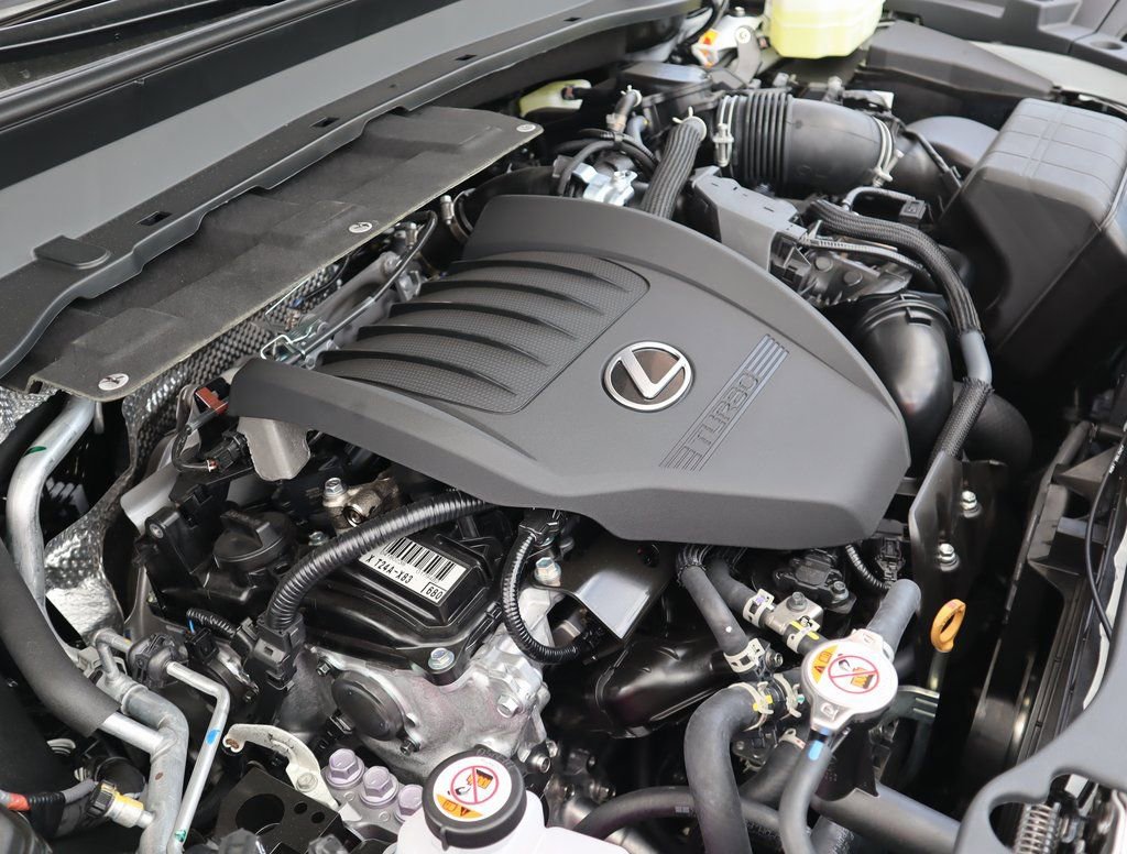 Used 2026 Lexus TX 500h AWD image 17