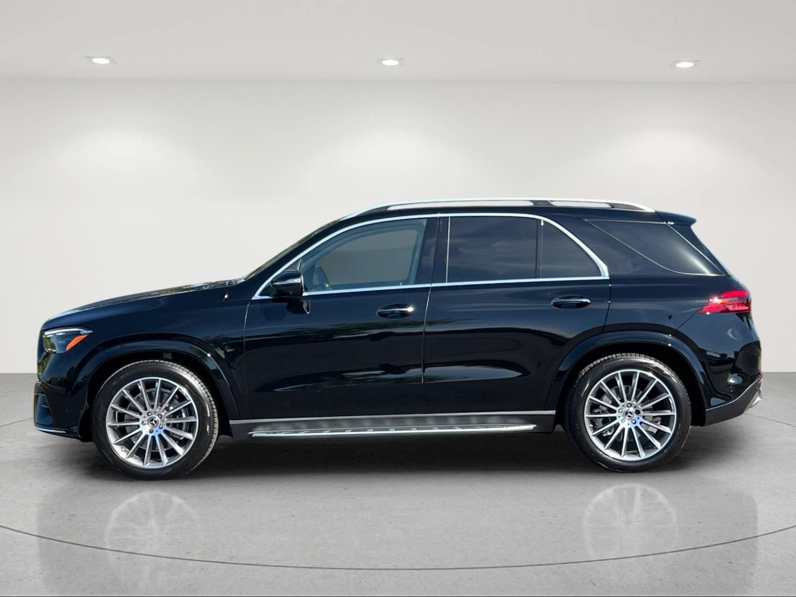 New 2026 Mercedes-Benz GLE 450 4MATIC image 2