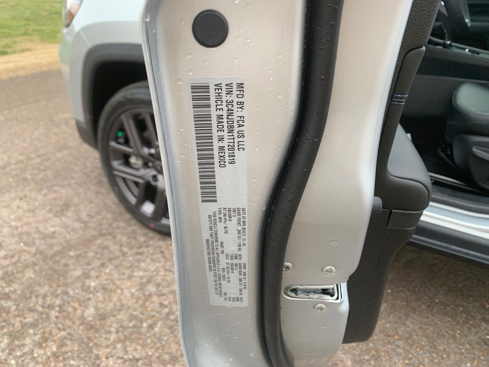 New 2026 Jeep Compass Latitude AWD/4WD image 31