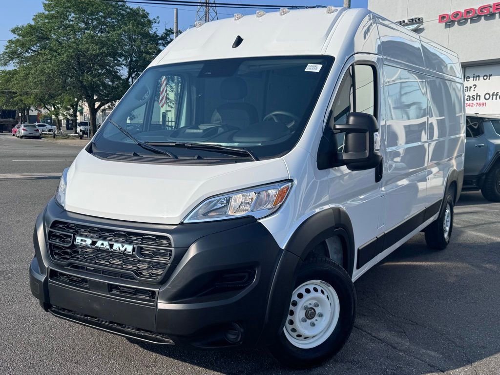 Used 2025 RAM ProMaster 2500 w/ Convenience Group image 3