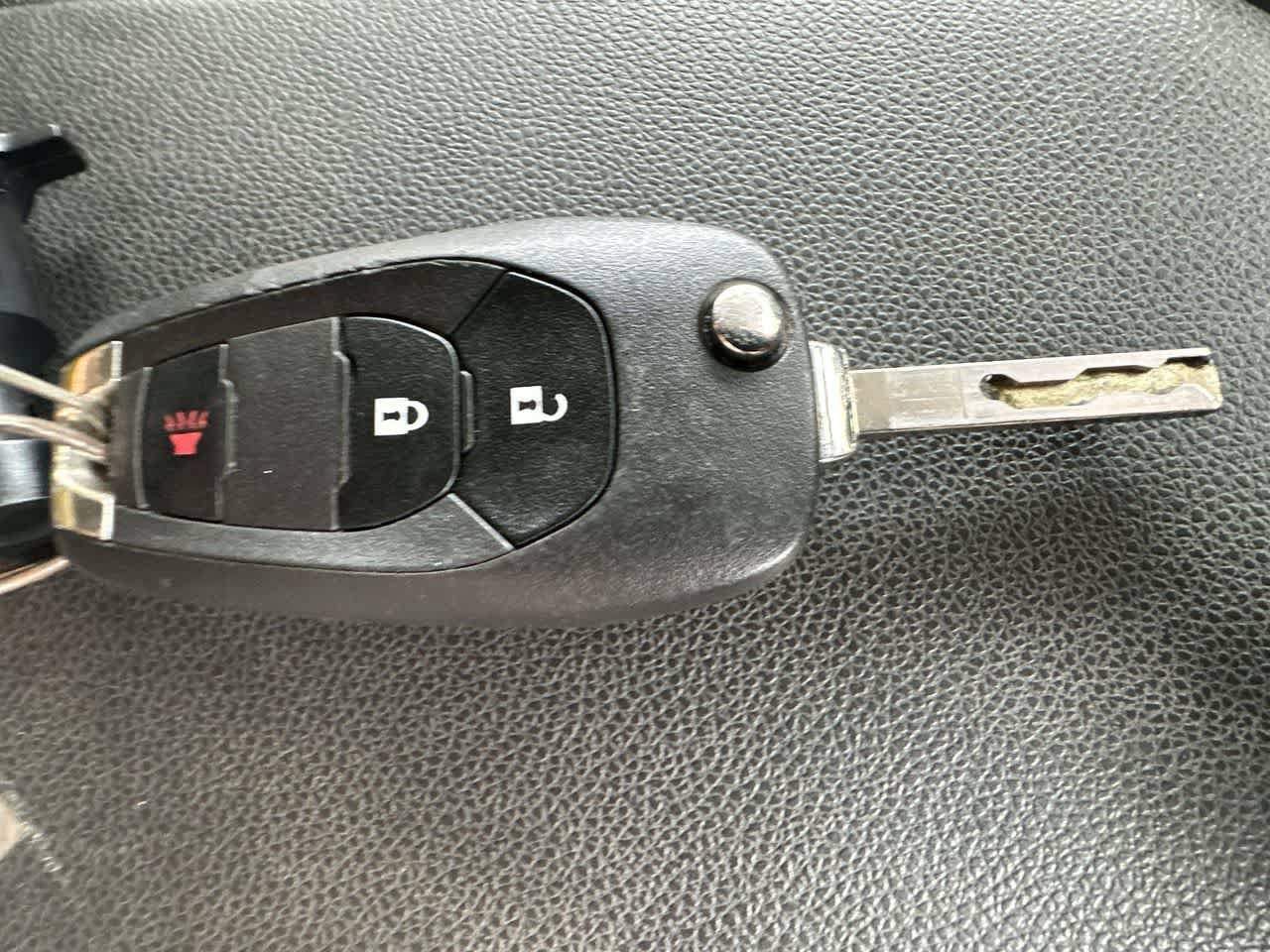 Used 2025 Chevrolet Trax LS FWD image 28