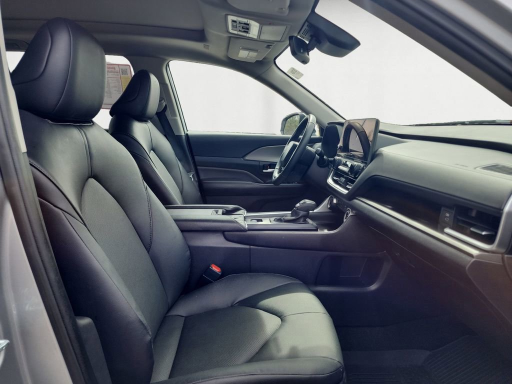 Used 2025 Toyota Grand Highlander AWD Hybrid image 15