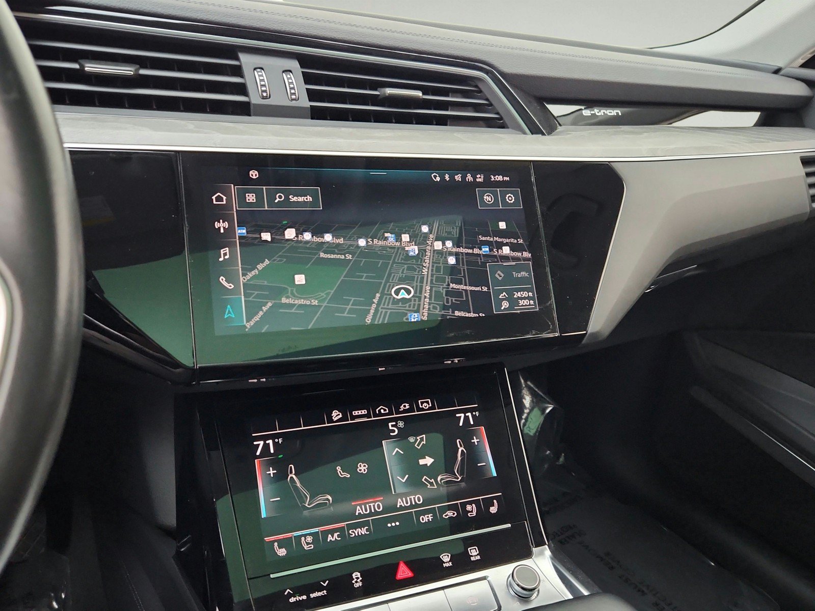 Used 2023 Audi e-tron Premium Plus w/ Premium Plus Package AWD/4WD image 19