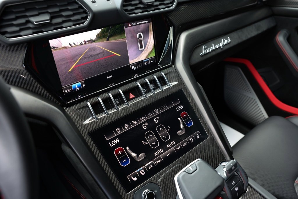 Used 2024 Lamborghini Urus Performante image 51