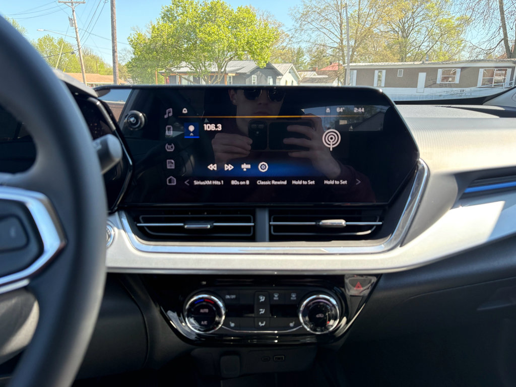 New 2026 Chevrolet Trax LT w/ Driver Confidence Package image 11