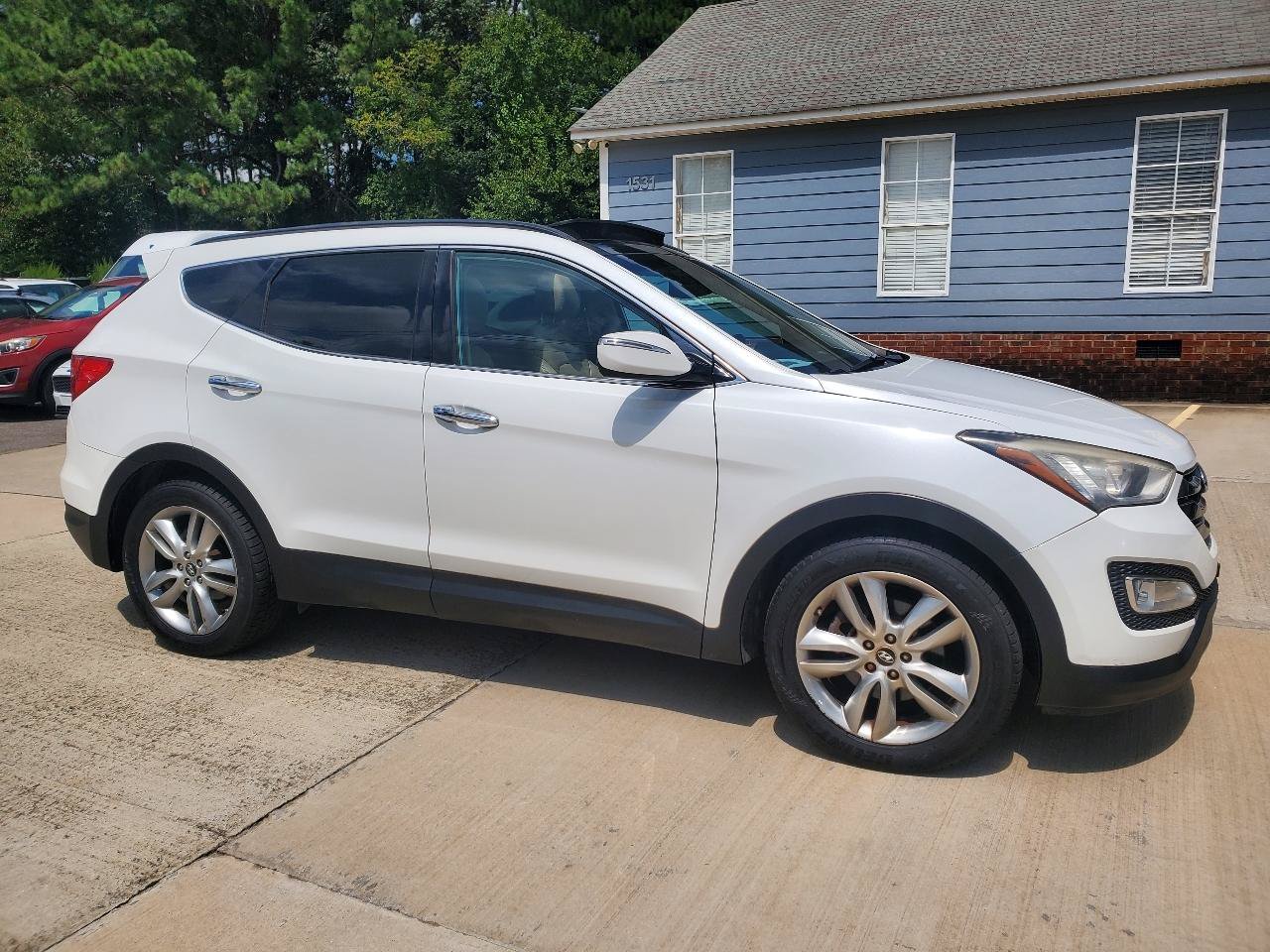 Used 2014 Hyundai Santa Fe Sport 2.0T w/ Technology Package 05 AWD/4WD image 3
