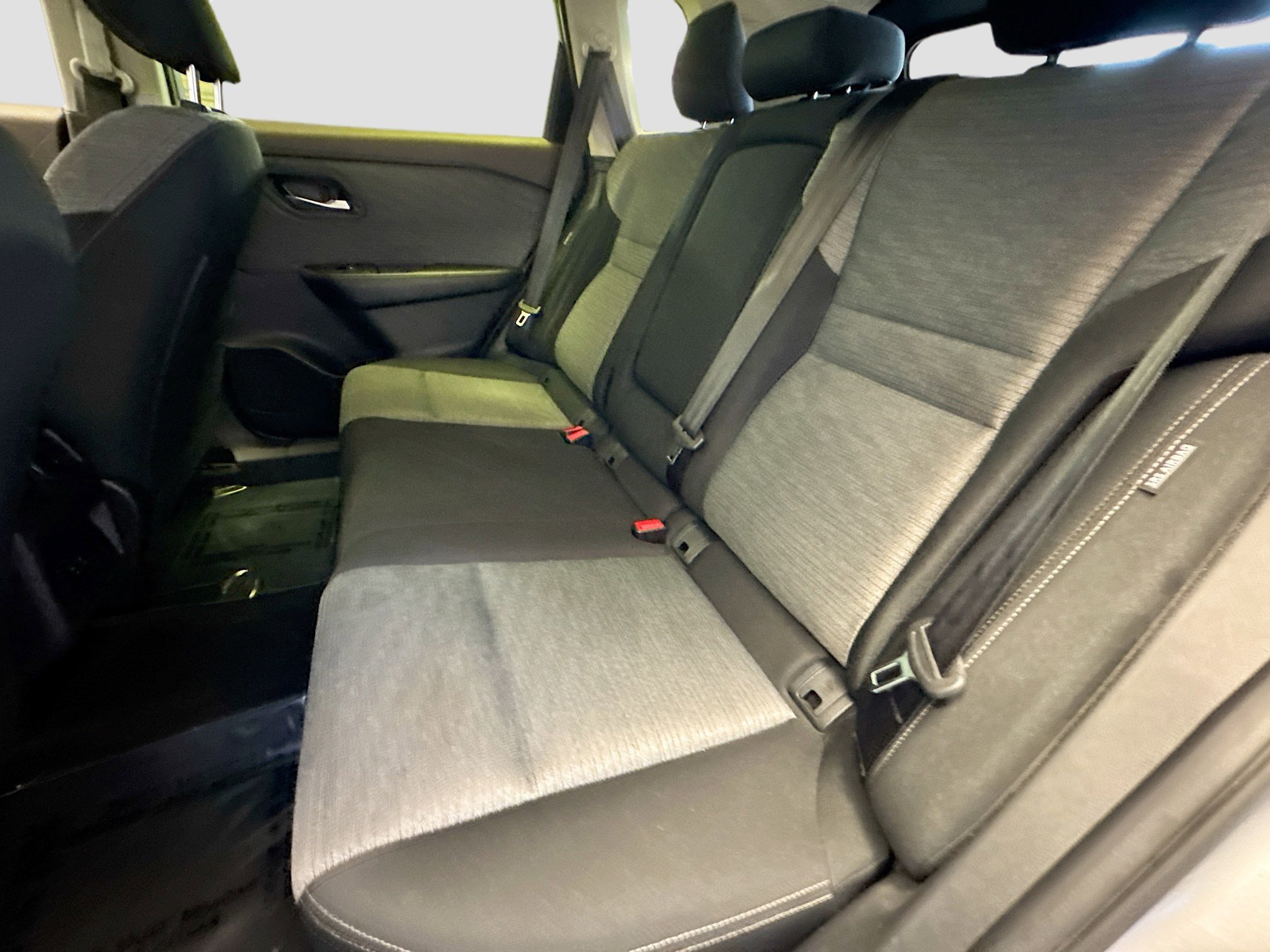 Used 2023 Nissan Rogue SV image 13