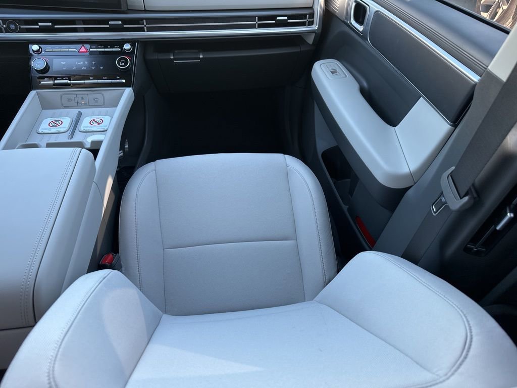 New 2026 Hyundai Santa Fe SE image 25