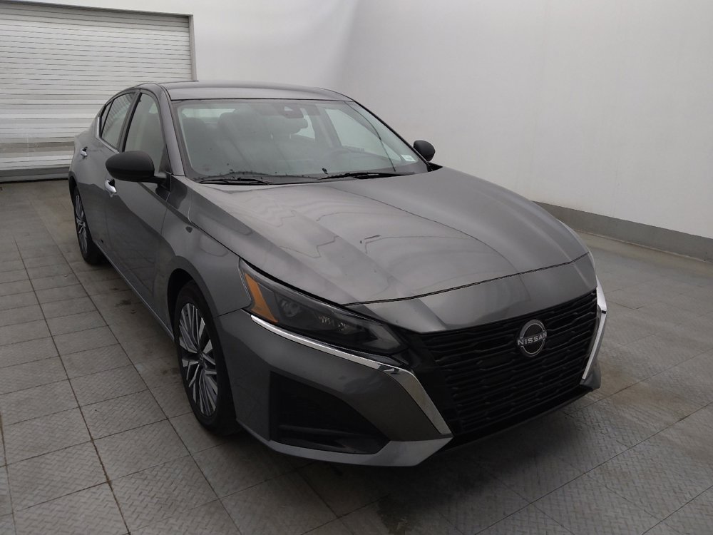 Used 2024 Nissan Altima 2.5 SV image 13