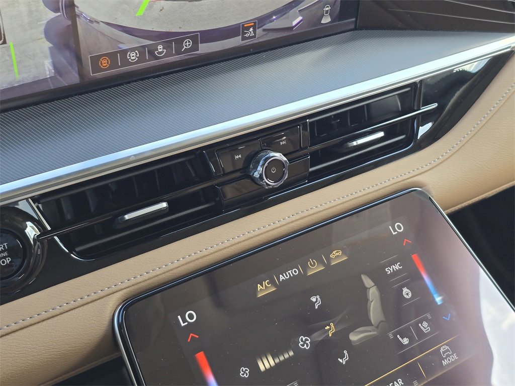 New 2026 INFINITI QX80 Luxe w/ Cargo Package image 29