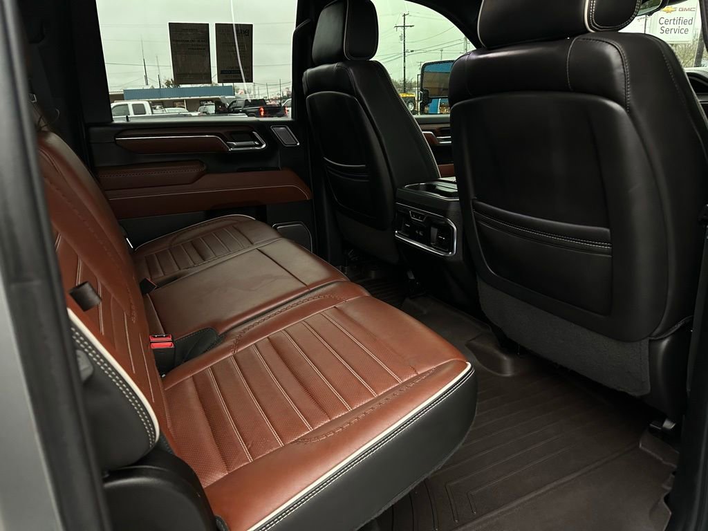 Used 2024 GMC Sierra 2500 Denali Ultimate image 18