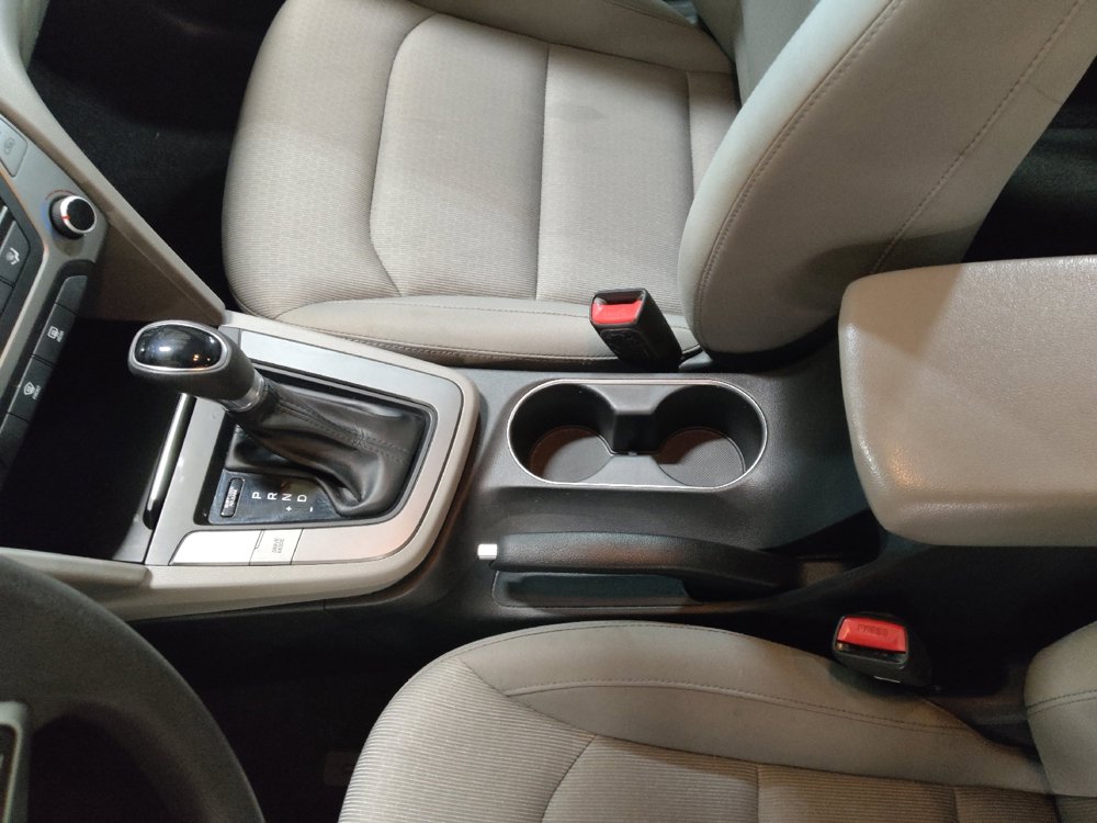Used 2017 Hyundai Elantra SE image 26