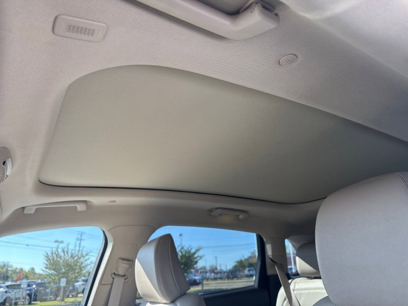 Used 2023 Lincoln Nautilus Reserve w/ Equipment Group 201A image 9