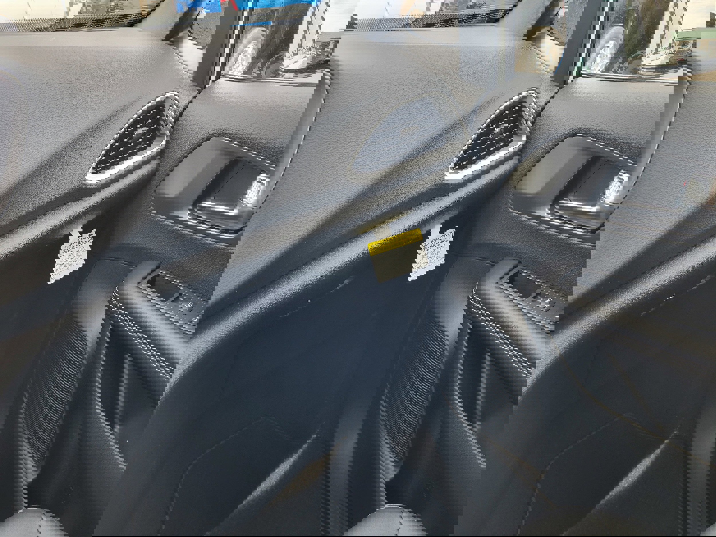 New 2026 Chrysler Voyager LX image 27